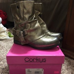 Women’s shoes size 8-8 1/2